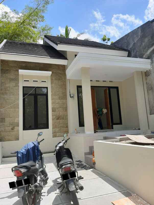 dijual rumah balecatur kec gamping