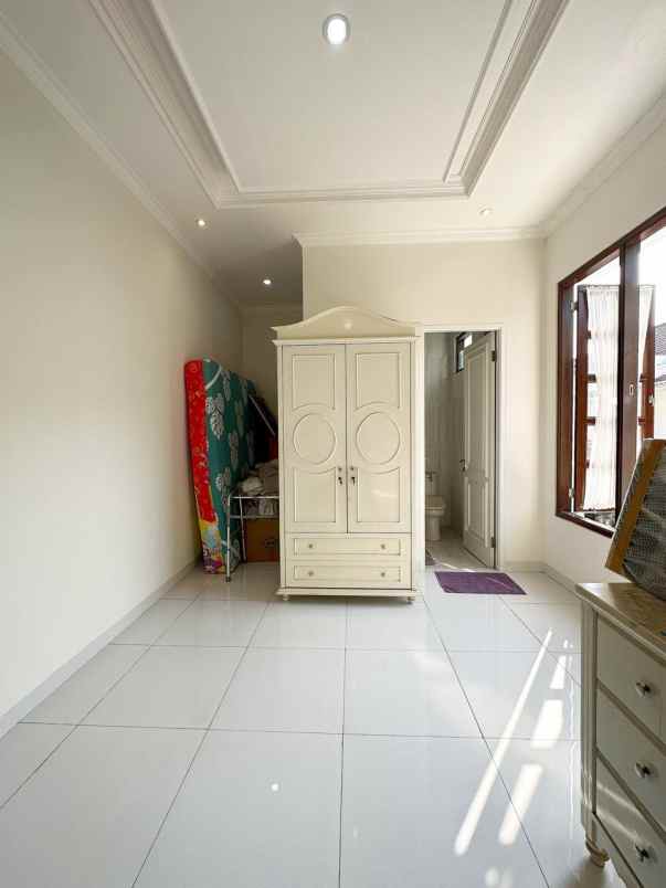 dijual rumah bambu 6