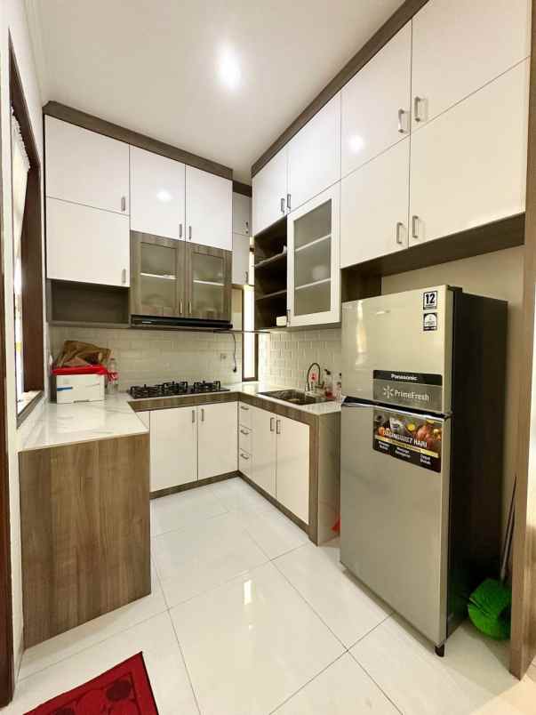 dijual rumah bambu 6