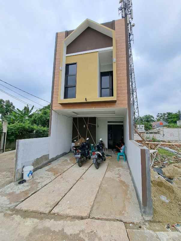 dijual rumah bambu apus