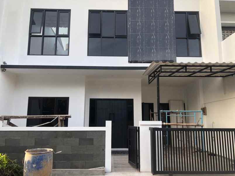 dijual rumah baru di neptunus margahayu bandung