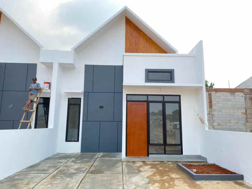 dijual rumah bedahan