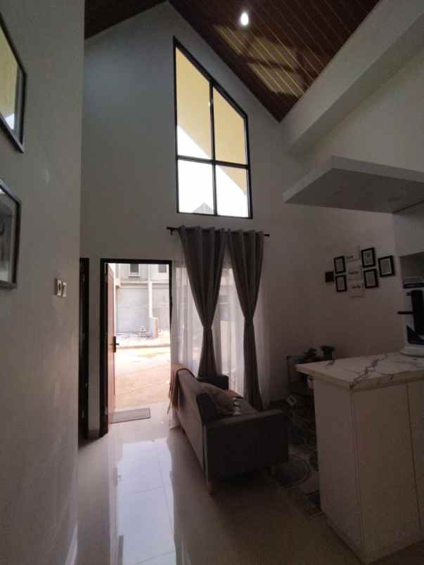 dijual rumah bedahan