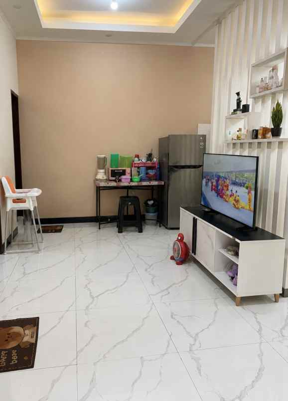 dijual rumah bedahan sawangan depok