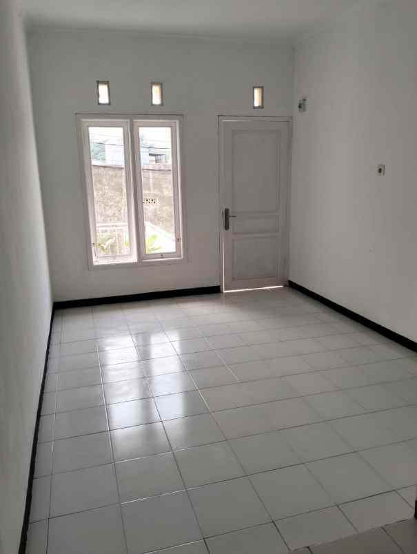 dijual rumah bentang padalarang
