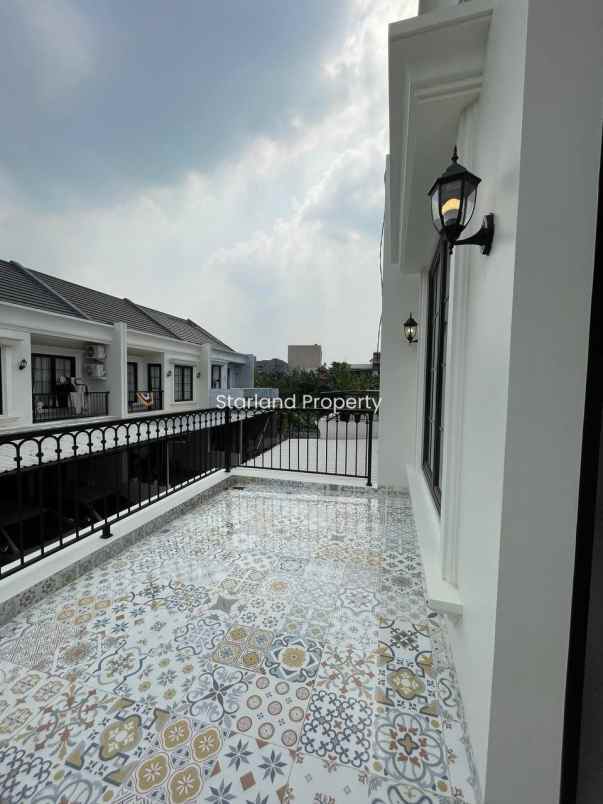 dijual rumah bintaro