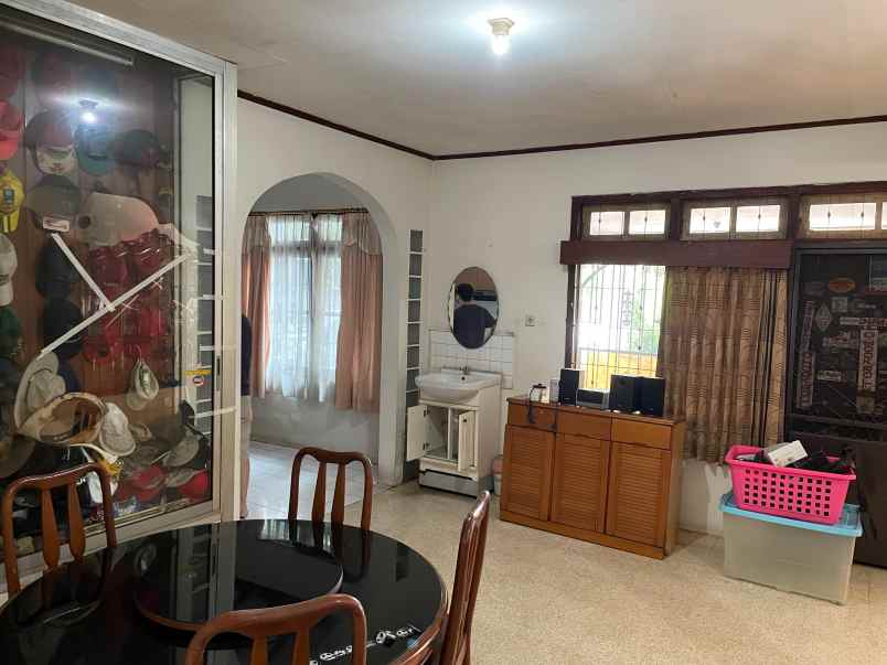 dijual rumah bintaro