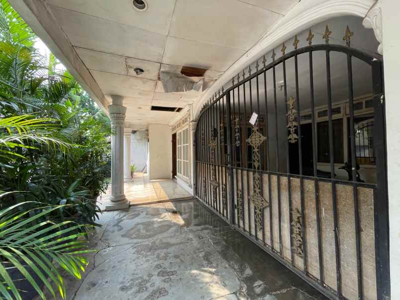 dijual rumah bintaro