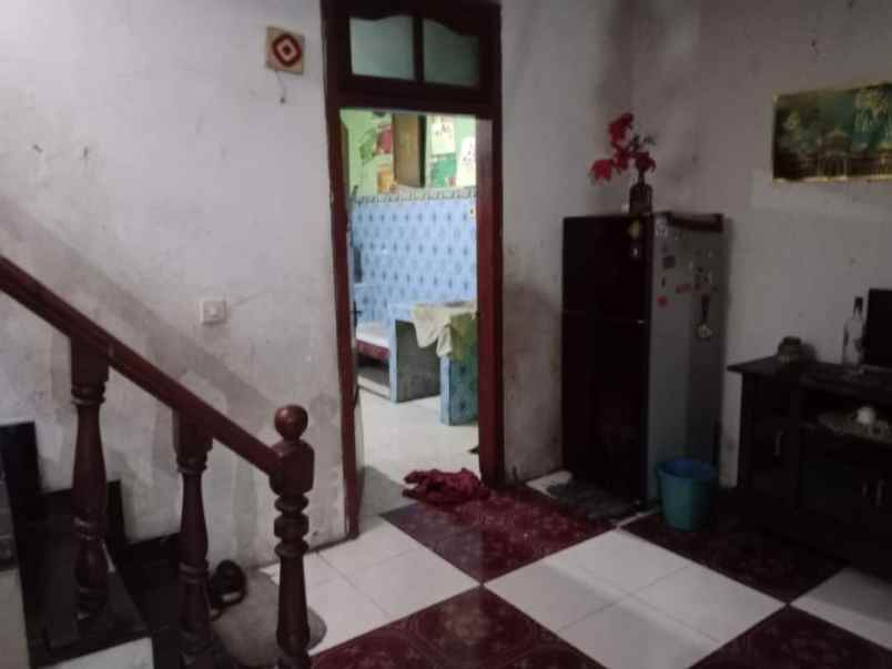 dijual rumah bronggalan sawah surabaya