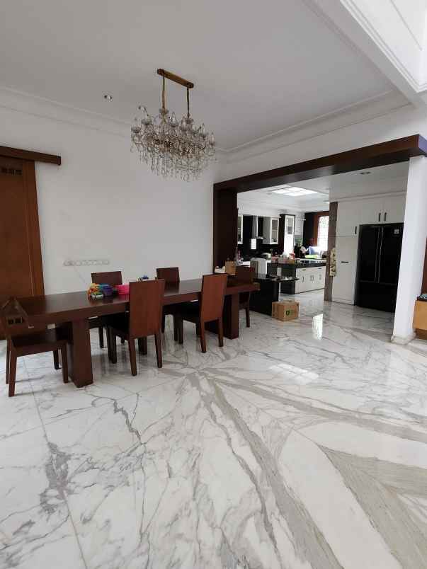 dijual rumah bukit gading mediterania