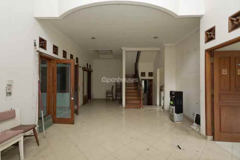 dijual rumah caman
