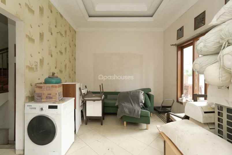 dijual rumah caman