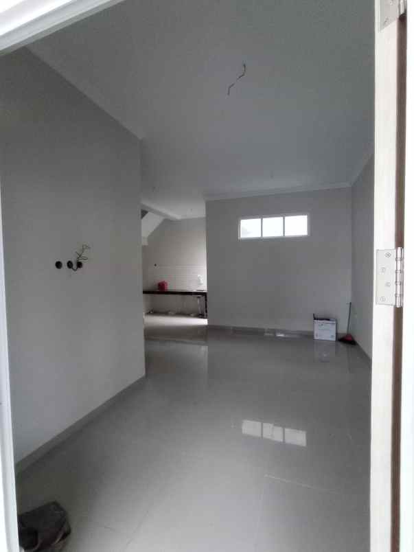 dijual rumah candi gebang