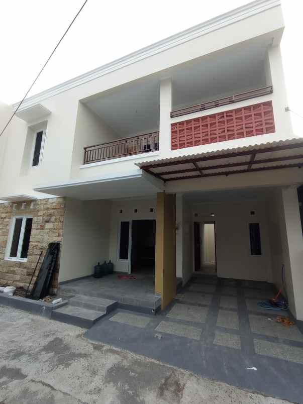 dijual rumah candi gebang