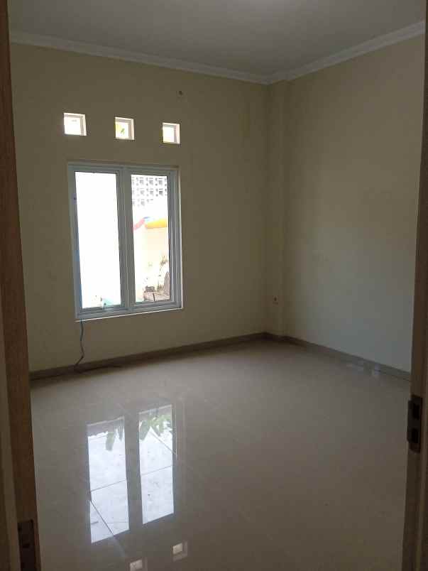 dijual rumah candi gebang