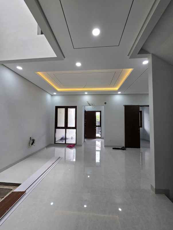 dijual rumah cempaka putih tengah jakpus
