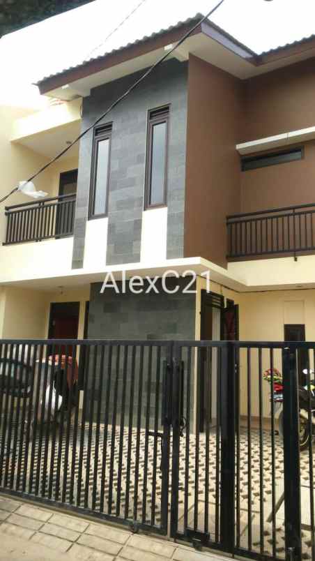 dijual rumah cengkareng