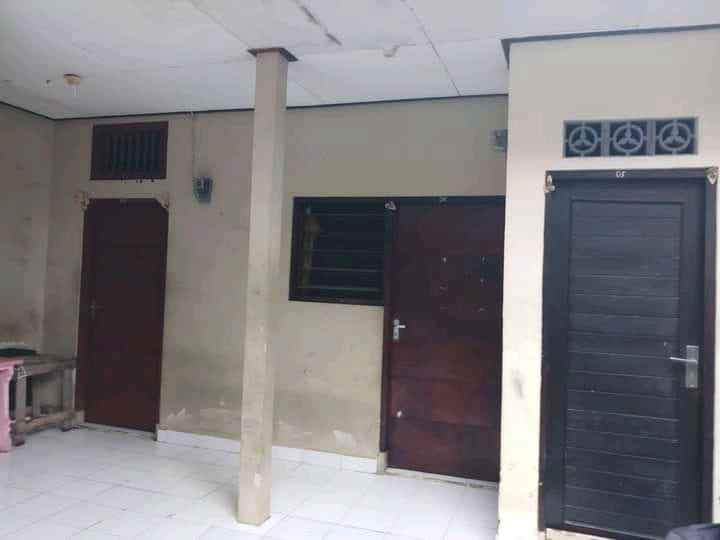 dijual rumah ceningan sari