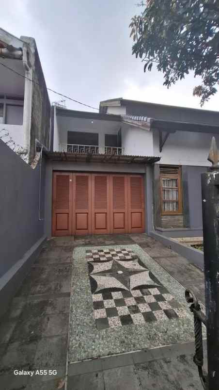 dijual rumah cigadung