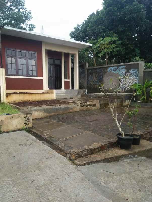 dijual rumah cigadung area dago bandung