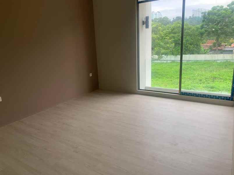 dijual rumah cigadung dago bandung utara