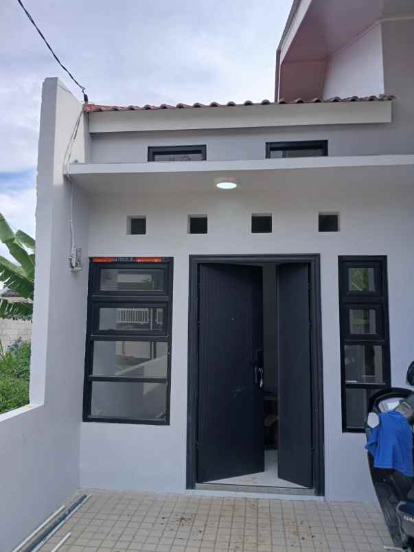 dijual rumah cijambe