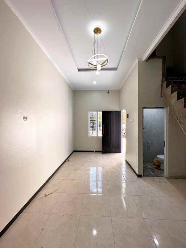 dijual rumah cijantung