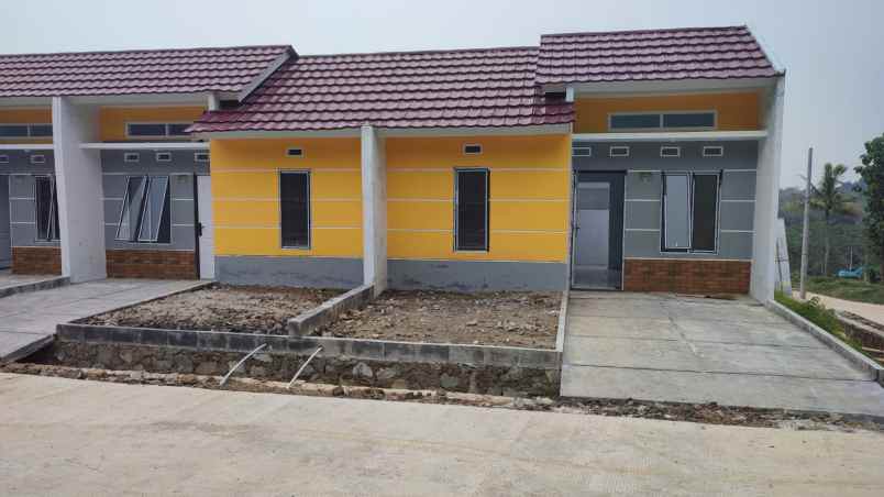 dijual rumah cikao bandung