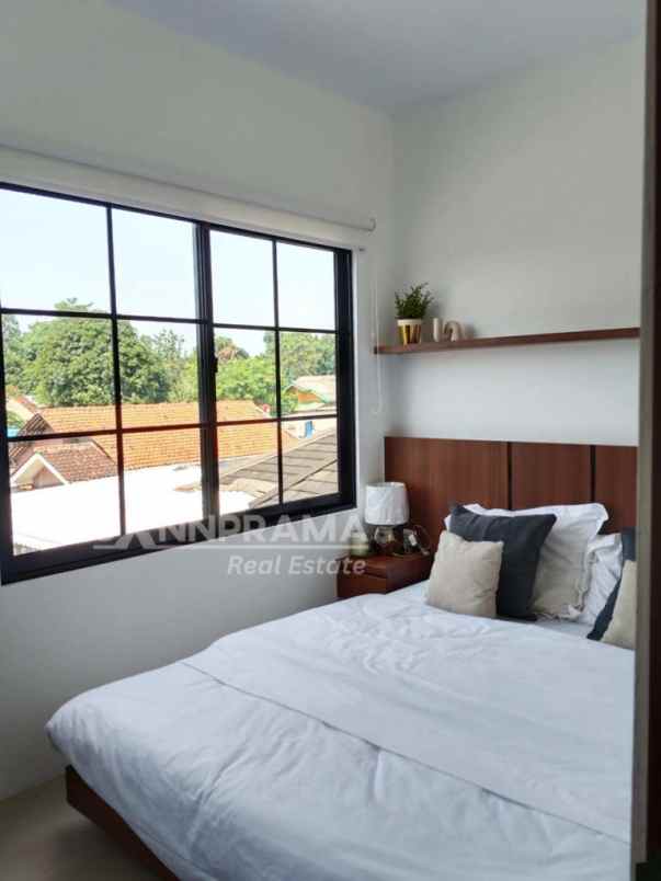 dijual rumah cimpaeun