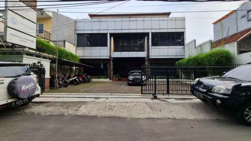 dijual rumah cipaku