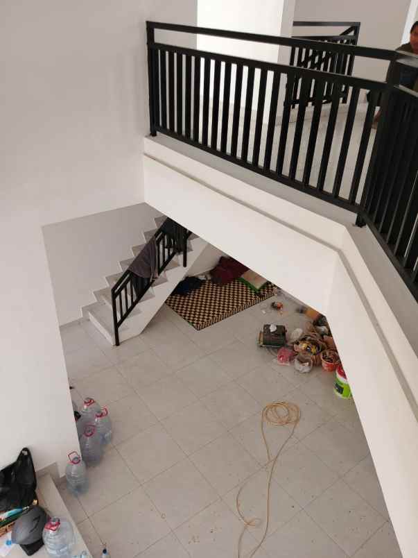 dijual rumah cipedak jagakarsa jakarta