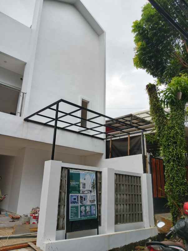 dijual rumah cipedak jagakarsa jakarta