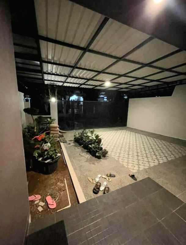 dijual rumah ciputat molek m pisangan