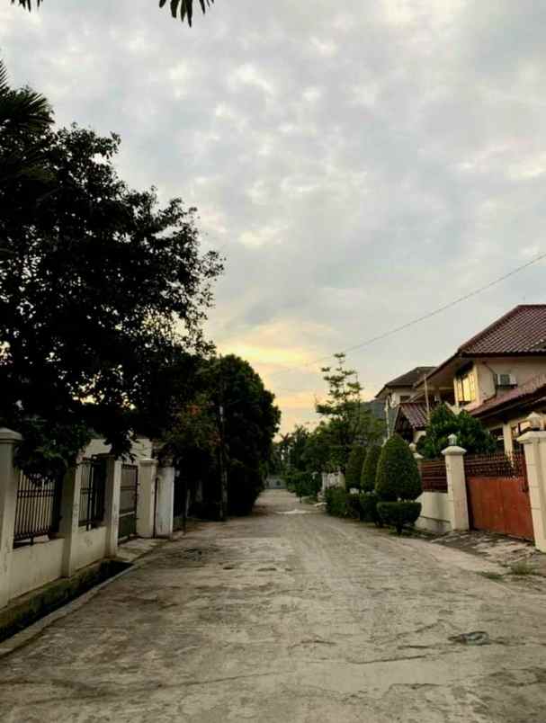 dijual rumah ciputat molek m pisangan