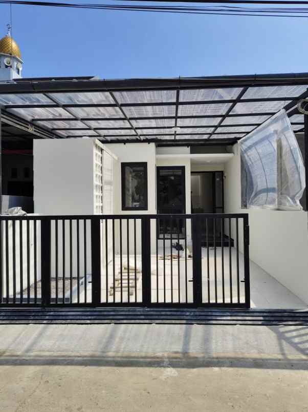 dijual rumah cisaranten arcamanik