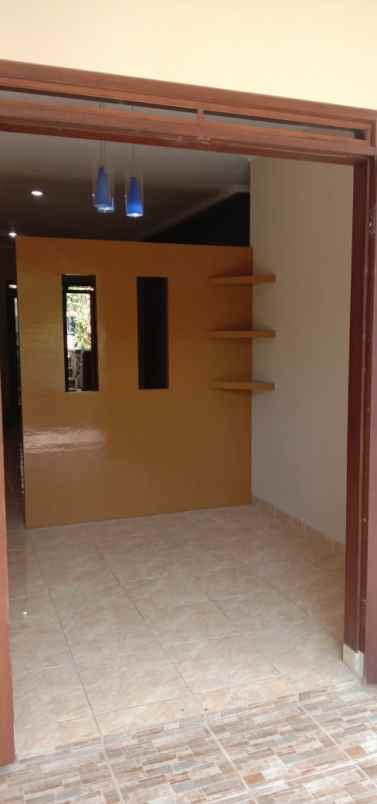 dijual rumah ciwaruga