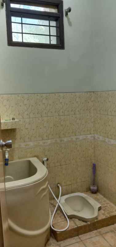 dijual rumah ciwaruga