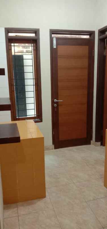 dijual rumah ciwaruga
