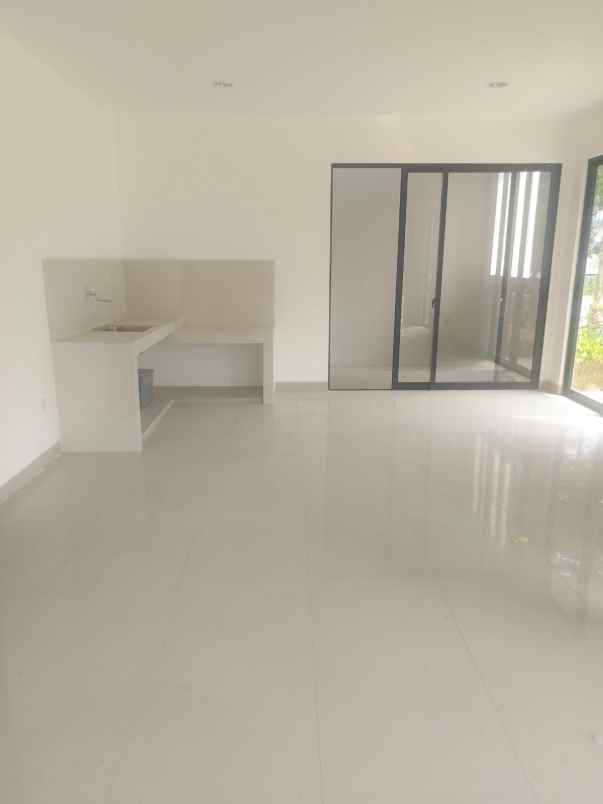 dijual rumah cluster alabama pik2
