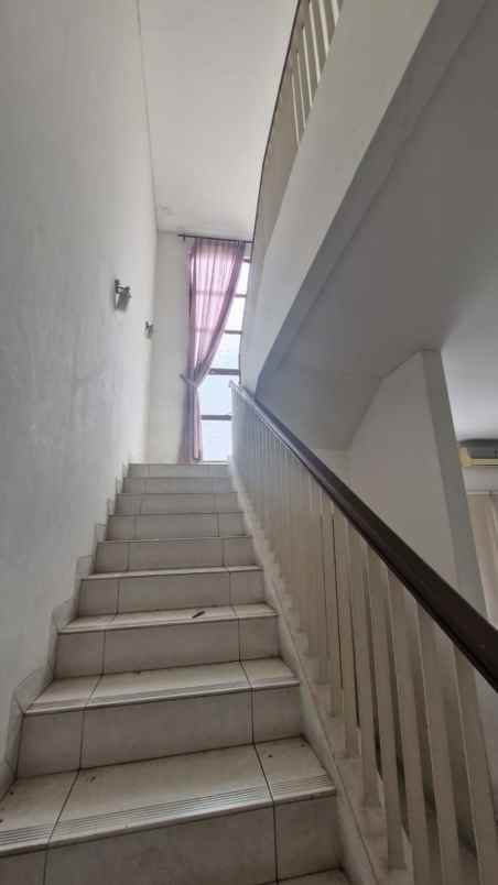 dijual rumah cluster alamanda jgc