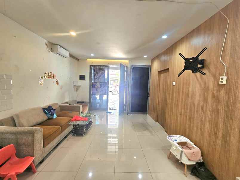 dijual rumah cluster asia tropis