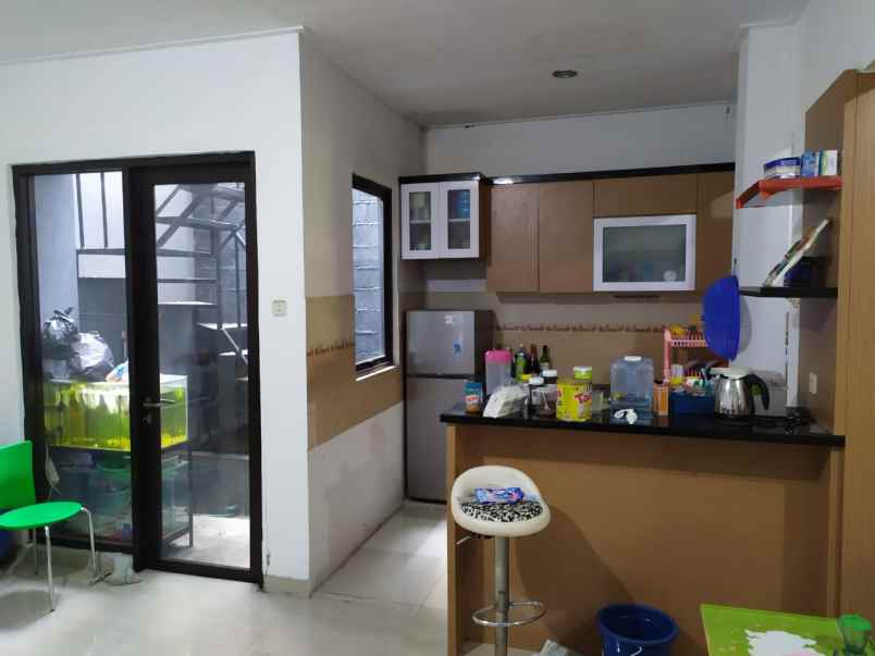 dijual rumah cluster fully furnished di casa jardin