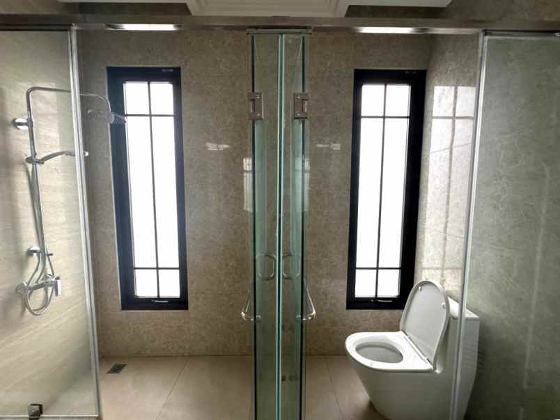 dijual rumah cluster jasmia scg