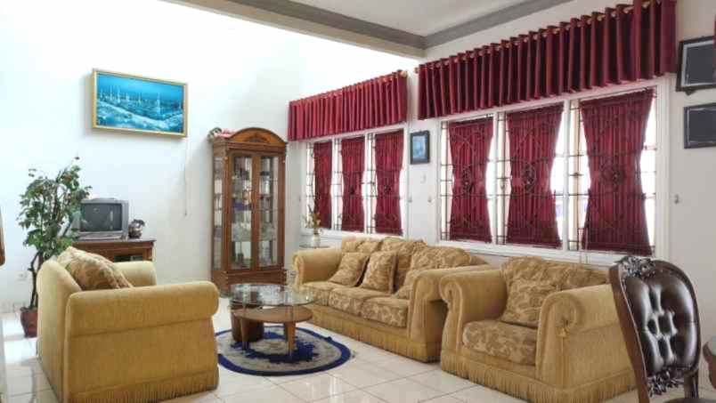 dijual rumah cluster monaco kota wisata