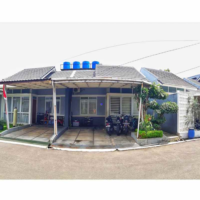 dijual rumah cluster paradise regency