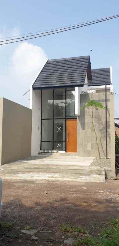 dijual rumah cluster sehati kompleks