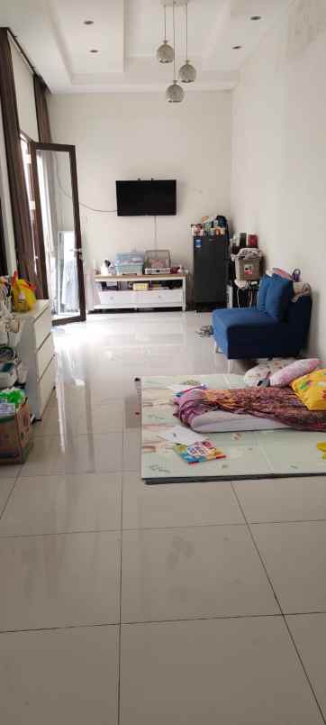 dijual rumah cluster shinano jakarta