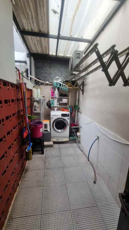 dijual rumah cluster taman tjikini