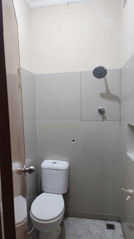 dijual rumah cluster tjikini metland