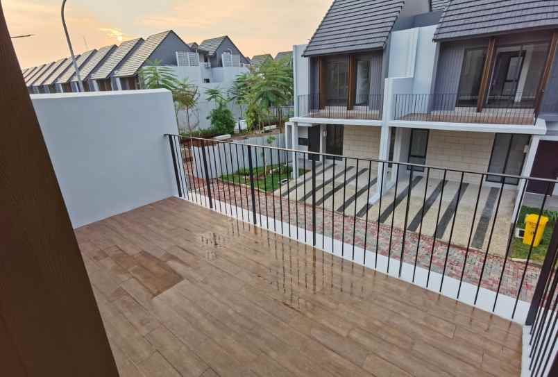 dijual rumah cluster wisteria metland